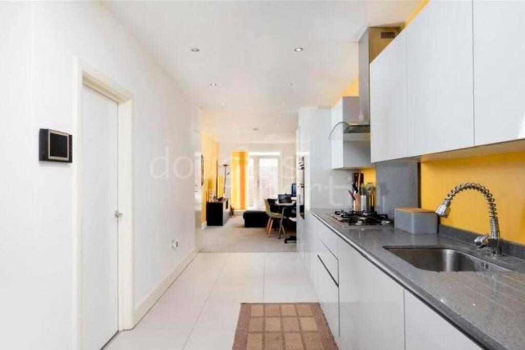 Contemporary 3 Bed Apartment In Hendon Central. 外观 照片